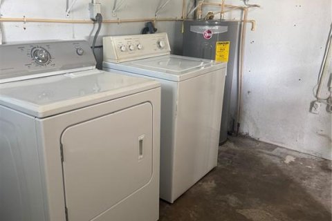 Casa en alquiler en Sarasota, Florida, 3 dormitorios, 130.06 m2 № 1913937 - foto 19