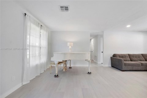 Casa en venta en Plantation, Florida, 3 dormitorios, 151.15 m2 № 2047821 - foto 20