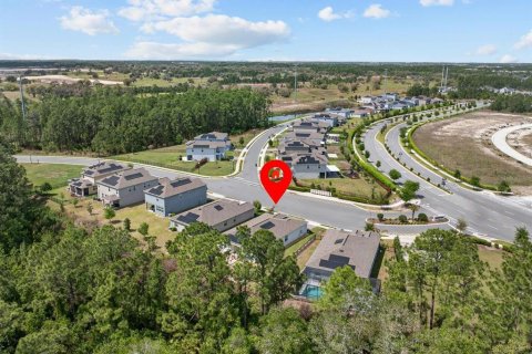 House in Davenport, Florida 4 bedrooms, 195.93 sq.m. № 2197354 - photo 7