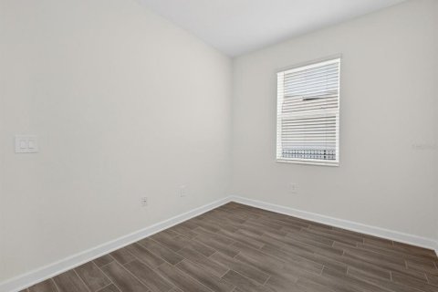 House in Davenport, Florida 4 bedrooms, 195.93 sq.m. № 2197354 - photo 18