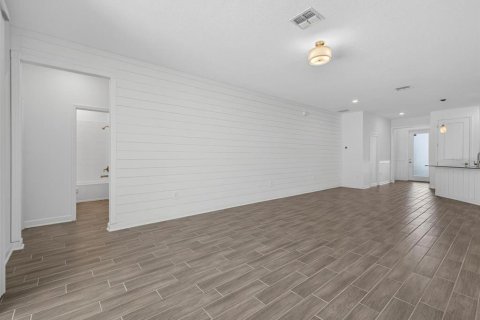 House in Davenport, Florida 4 bedrooms, 195.93 sq.m. № 2197354 - photo 11