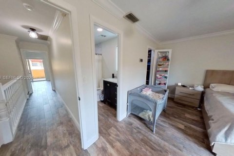 Touwnhouse à vendre à Miami, Floride: 2 chambres, 129.6 m2 № 2068060 - photo 29