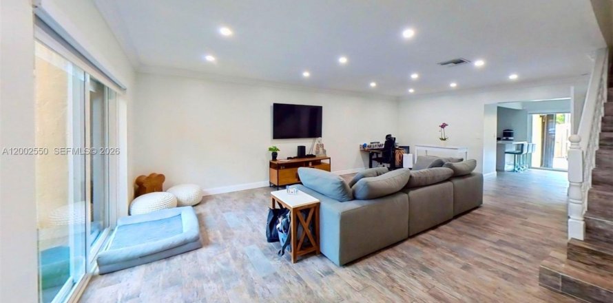 Touwnhouse à Miami, Floride 2 chambres, 129.6 m2 № 2068060