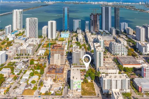 Land in Miami, Florida № 1699308 - photo 1