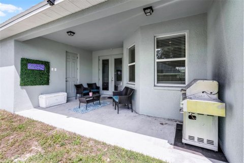 House in Winter Haven, Florida 4 bedrooms, 227.33 sq.m. № 1911275 - photo 28