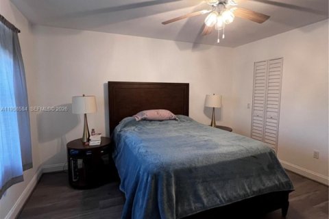 Condominio en alquiler en Pembroke Pines, Florida, 2 dormitorios, 73.11 m2 № 2026584 - foto 7