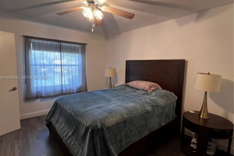 Condominio en alquiler en Pembroke Pines, Florida, 2 dormitorios, 73.11 m2 № 2026584 - foto 6