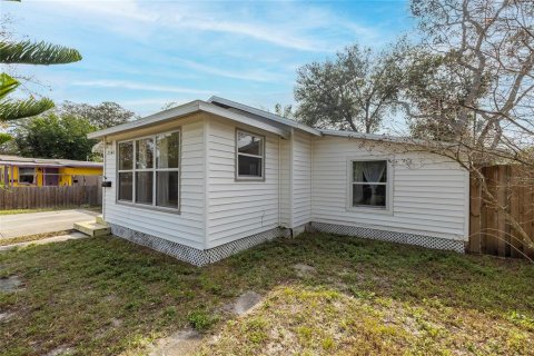 Casa en alquiler en Saint Petersburg, Florida, 2 dormitorios, 71.72 m2 № 1873341 - foto 16