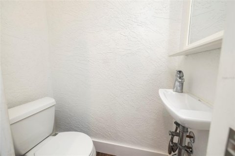 Casa en alquiler en Saint Petersburg, Florida, 2 dormitorios, 71.72 m2 № 1873341 - foto 12
