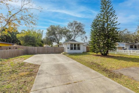 Casa en alquiler en Saint Petersburg, Florida, 2 dormitorios, 71.72 m2 № 1873341 - foto 14