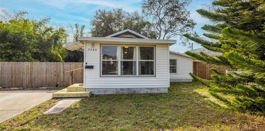 Villa ou maison à Saint Petersburg, Floride 2 chambres, 71.72 m2 № 1873341