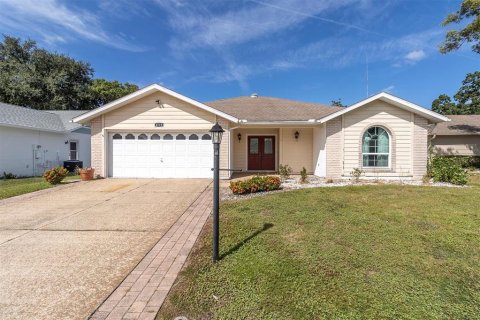 Villa ou maison à vendre à New Port Richey, Floride: 2 chambres, 152.92 m2 № 2113396 - photo 3