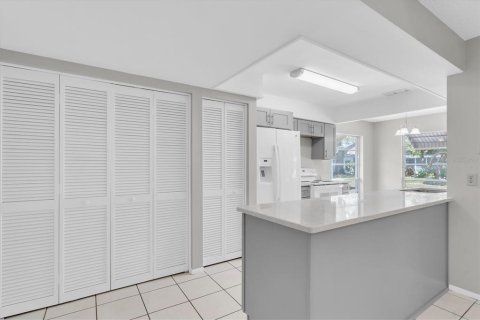 Villa ou maison à vendre à New Port Richey, Floride: 2 chambres, 152.92 m2 № 2113396 - photo 13