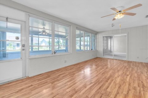Villa ou maison à vendre à New Port Richey, Floride: 2 chambres, 152.92 m2 № 2113396 - photo 20