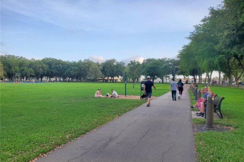 Adosado en venta en Miami Lakes, Florida, 2 dormitorios, 145.76 m2 № 1760957 - foto 27