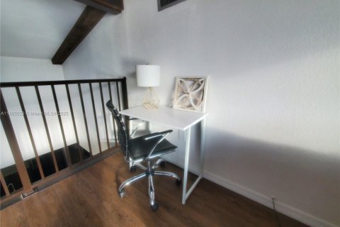 Adosado en venta en Miami Lakes, Florida, 2 dormitorios, 145.76 m2 № 1760957 - foto 16