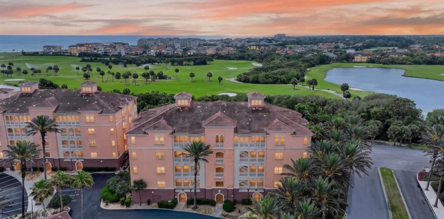 Condo à Palm Coast, Floride, 3 chambres  № 2099255
