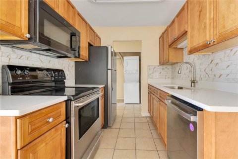 Copropriété à louer à Winter Park, Floride: 2 chambres, 81.85 m2 № 2406655 - photo 3