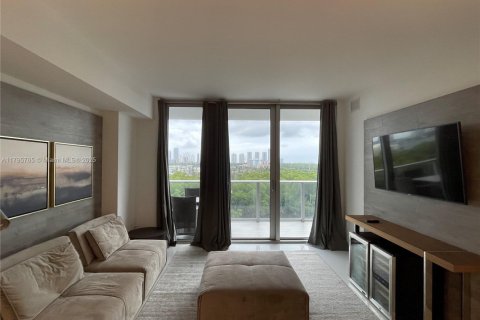 Condominio en alquiler en North Miami Beach, Florida, 2 dormitorios, 104.89 m2 № 1981228 - foto 5