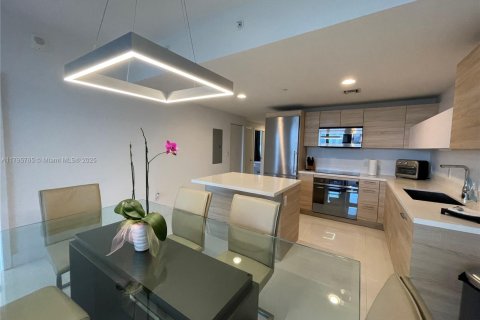 Condominio en alquiler en North Miami Beach, Florida, 2 dormitorios, 104.89 m2 № 1981228 - foto 7