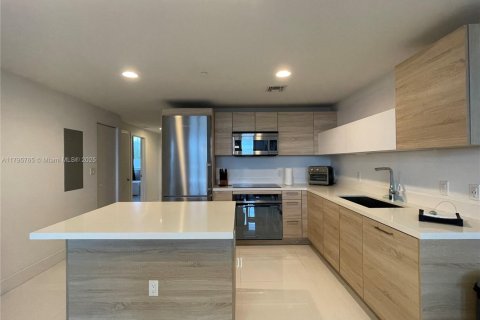 Condominio en alquiler en North Miami Beach, Florida, 2 dormitorios, 104.89 m2 № 1981228 - foto 6