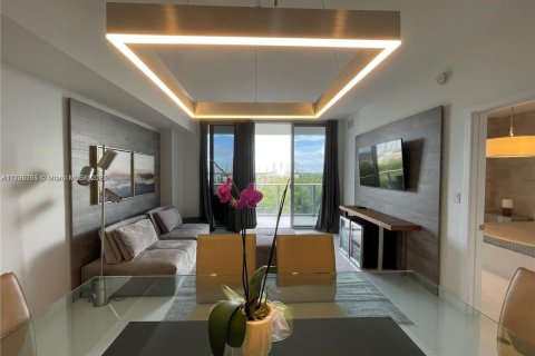 Condominio en alquiler en North Miami Beach, Florida, 2 dormitorios, 104.89 m2 № 1981228 - foto 4