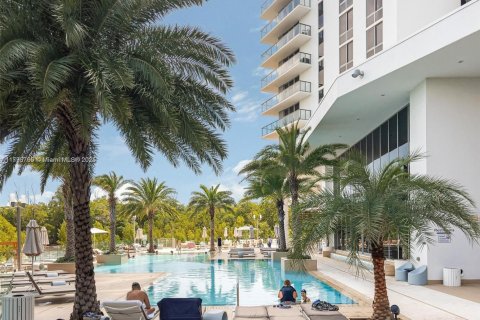 Condominio en alquiler en North Miami Beach, Florida, 2 dormitorios, 104.89 m2 № 1981228 - foto 23