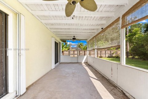 Casa en venta en Homestead, Florida, 3 dormitorios, 164.34 m2 № 2428239 - foto 28