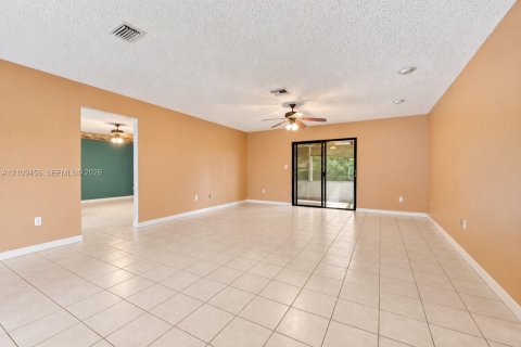 Casa en venta en Homestead, Florida, 3 dormitorios, 164.34 m2 № 2428239 - foto 12