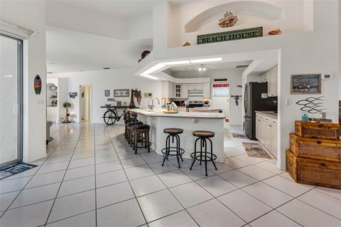 Casa en venta en Port Charlotte, Florida, 3 dormitorios, 237.55 m2 № 1910113 - foto 14