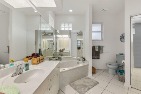 Casa en venta en Port Charlotte, Florida, 3 dormitorios, 237.55 m2 № 1910113 - foto 28
