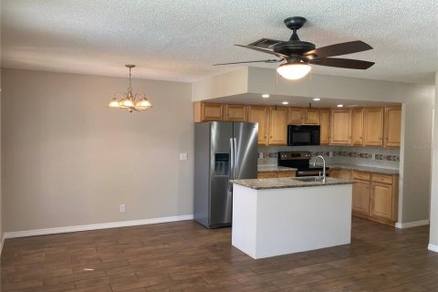 Appartement à louer à Saint Petersburg, Floride: 2 chambres, 90.58 m2 № 1904464 - photo 5