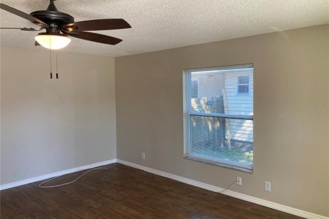 Appartement à louer à Saint Petersburg, Floride: 2 chambres, 90.58 m2 № 1904464 - photo 2