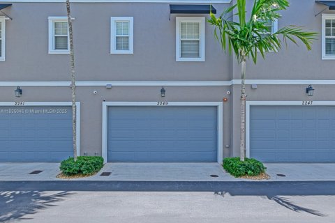 Adosado en venta en Wilton Manors, Florida, 3 dormitorios, 174.66 m2 № 1819730 - foto 8