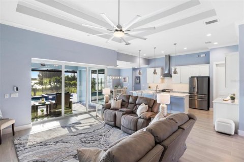 House in Placida, Florida 4 bedrooms, 242.2 sq.m. № 1844295 - photo 9