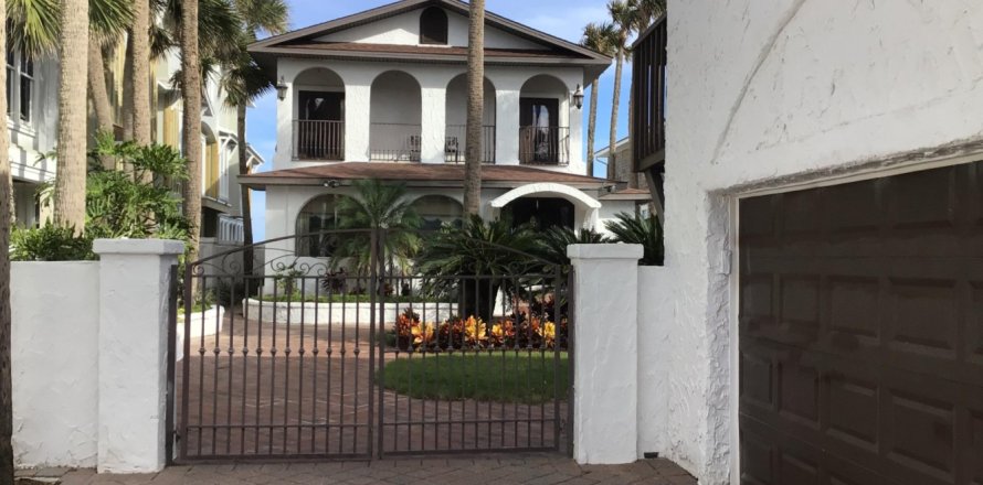 Casa en Atlantic Beach, Florida 6 dormitorios, 513.38 m2 № 889530