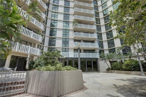Condominio en alquiler en Key Biscayne, Florida, 3 dormitorios, 165.55 m2 № 2076848 - foto 25