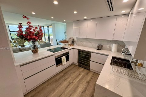 Condominio en alquiler en Key Biscayne, Florida, 3 dormitorios, 165.55 m2 № 2076848 - foto 5