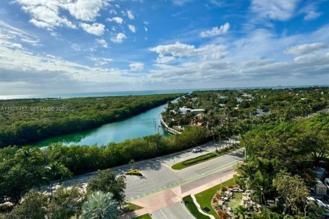 Condominio en alquiler en Key Biscayne, Florida, 3 dormitorios, 165.55 m2 № 2076848 - foto 22