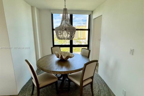 Condominio en alquiler en Key Biscayne, Florida, 3 dormitorios, 165.55 m2 № 2076848 - foto 10