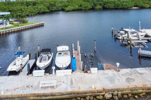 Купить кондоминиум в Норт-Майами, Флорида 1 спальня, 59.46м2, № 1951308 - фото 6