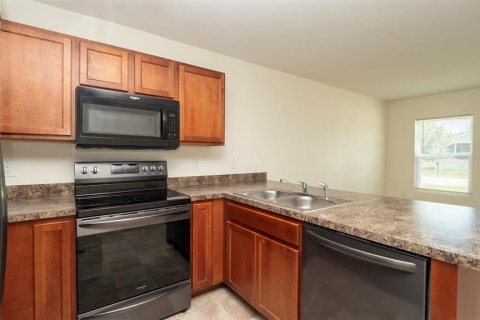 House in Spring Hill, Florida 3 bedrooms, 94.02 sq.m. № 1854192 - photo 11