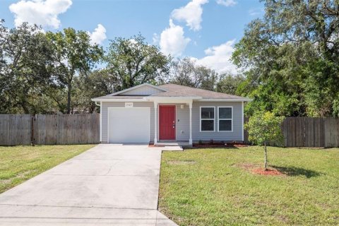 House in Spring Hill, Florida 3 bedrooms, 94.02 sq.m. № 1854192 - photo 1