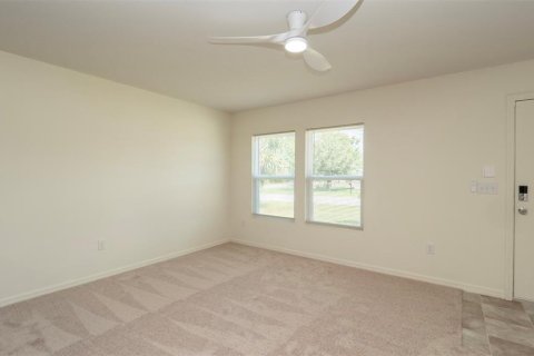 House in Spring Hill, Florida 3 bedrooms, 94.02 sq.m. № 1854192 - photo 7