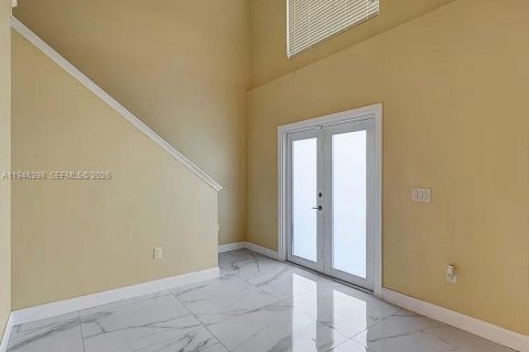 Casa en alquiler en Port St. Lucie, Florida, 6 dormitorios, 363.81 m2 № 2026542 - foto 2