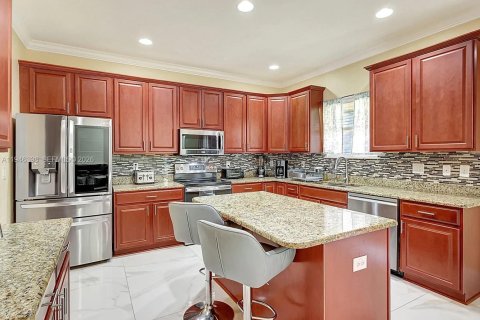 Casa en alquiler en Port St. Lucie, Florida, 6 dormitorios, 363.81 m2 № 2026542 - foto 10