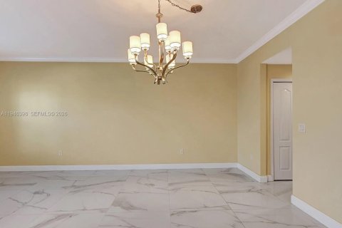 Casa en alquiler en Port St. Lucie, Florida, 6 dormitorios, 363.81 m2 № 2026542 - foto 7