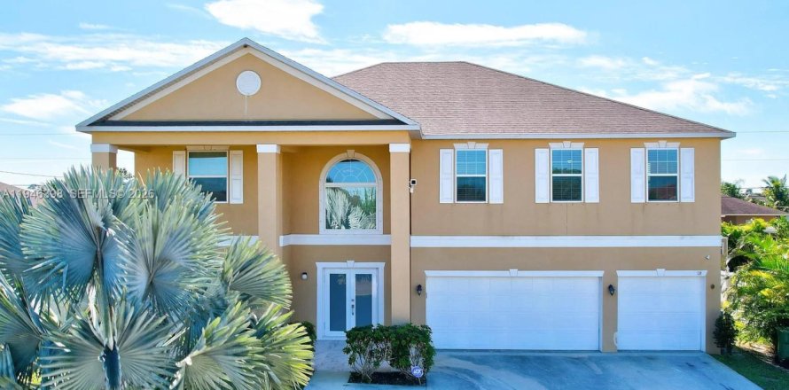 Casa en Port St. Lucie, Florida 6 dormitorios, 363.81 m2 № 2026542