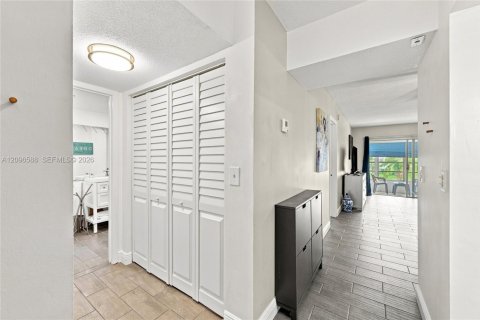 Copropriété à louer à Lauderdale Lakes, Floride: 1 chambre, 71.35 m2 № 2390451 - photo 10