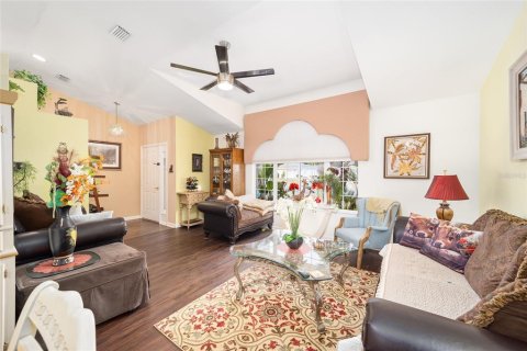House in Ocala, Florida 2 bedrooms, 145.76 sq.m. № 1534348 - photo 21